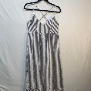 Woman’s 100% linen sundress. Antibes Blanc brand. Side zipper. Size 2. R…